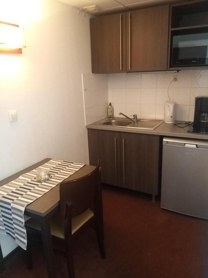 Studio privatif dans Hôtel Résidence Nimes Gare Esterno foto